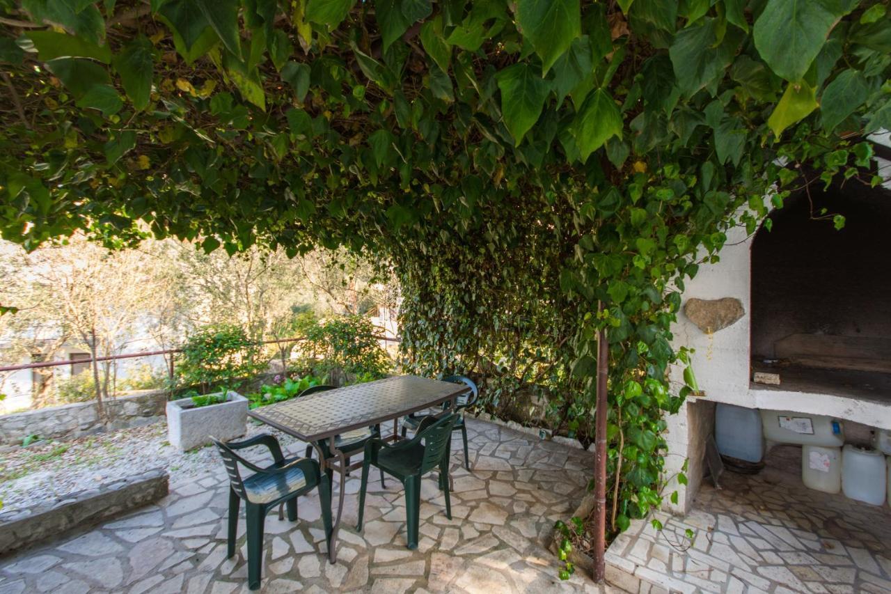 Apartments By The Sea Slatine, Ciovo - 1126 Trogir Buitenkant foto