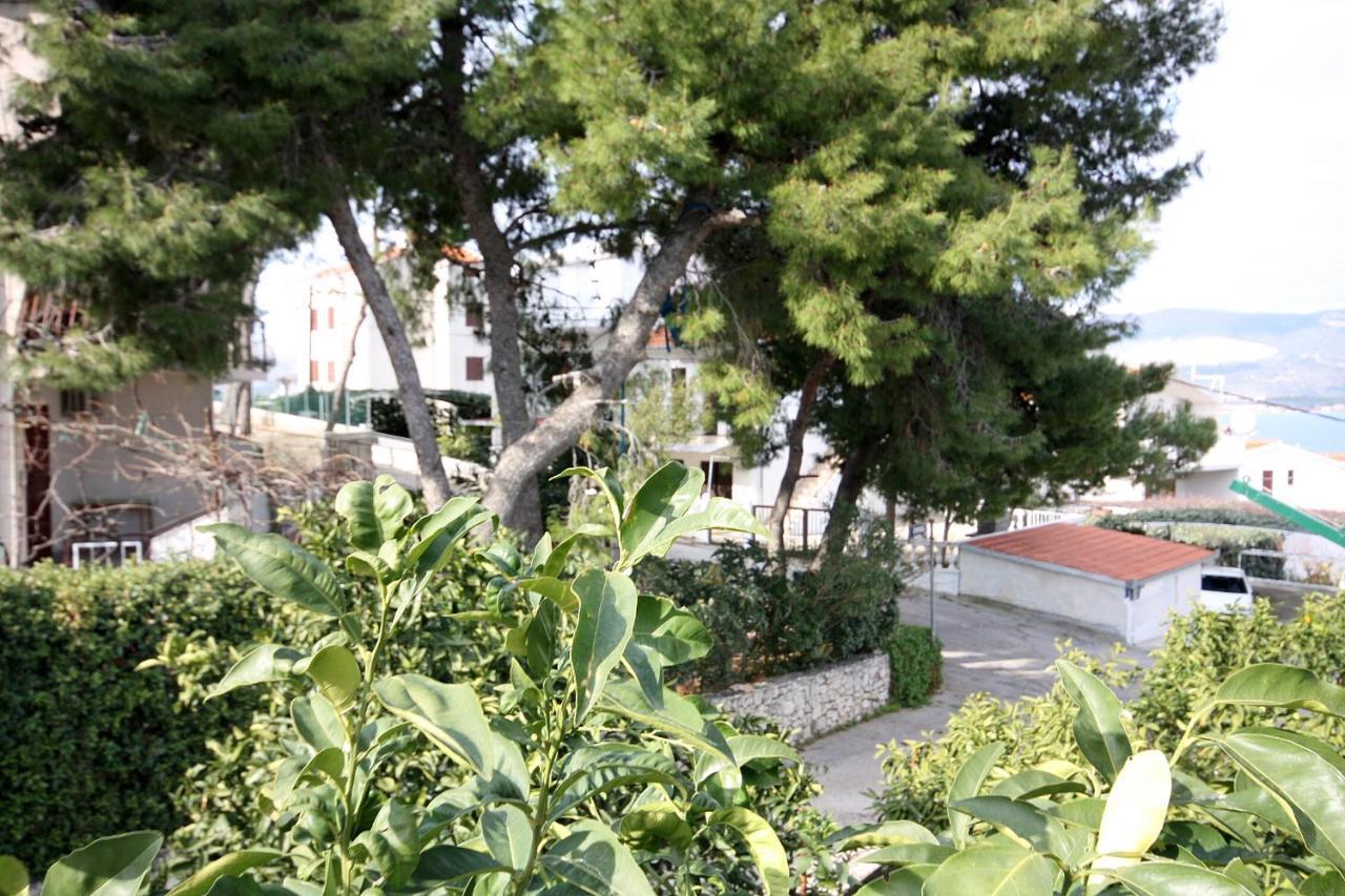Apartments By The Sea Slatine, Ciovo - 1126 Trogir Buitenkant foto
