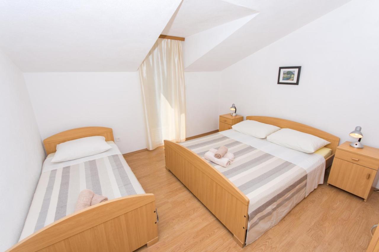 Apartments By The Sea Slatine, Ciovo - 1126 Trogir Buitenkant foto